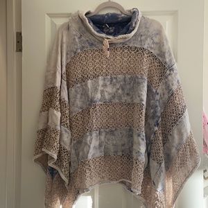 Free People sweatshirt